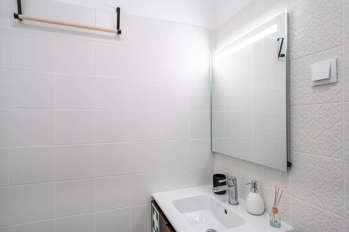 Lovely 2 Bed In The Heart Of With Ac Lisboa